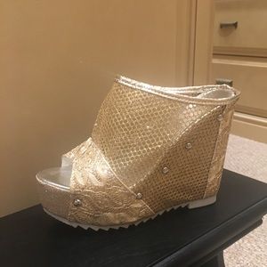 Brand New Never Worn Gold Wedges Size 6
